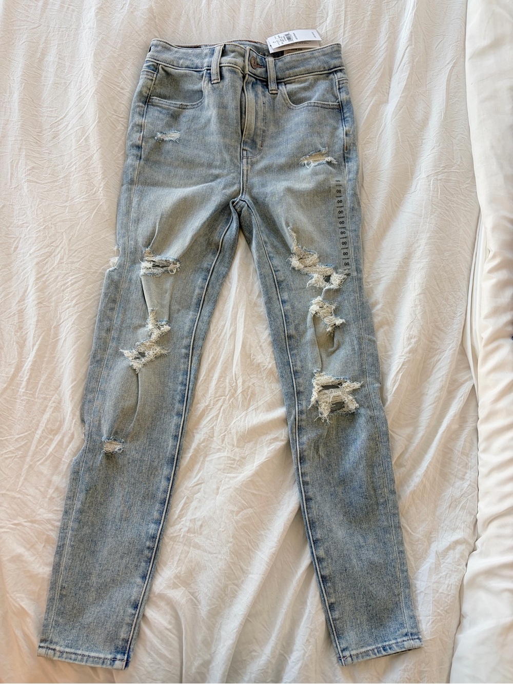 American Eagle Outfitters Light Blue Distressed Skinny Jeans